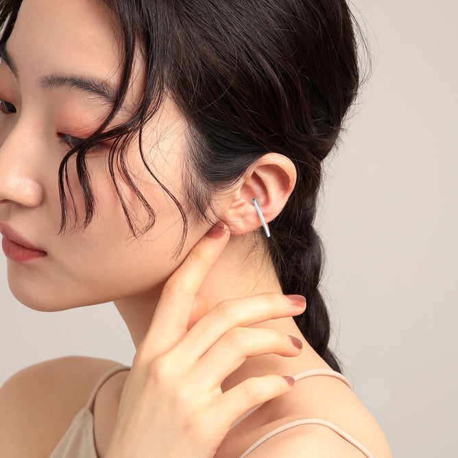 PRISM ロゴイヤーカフ