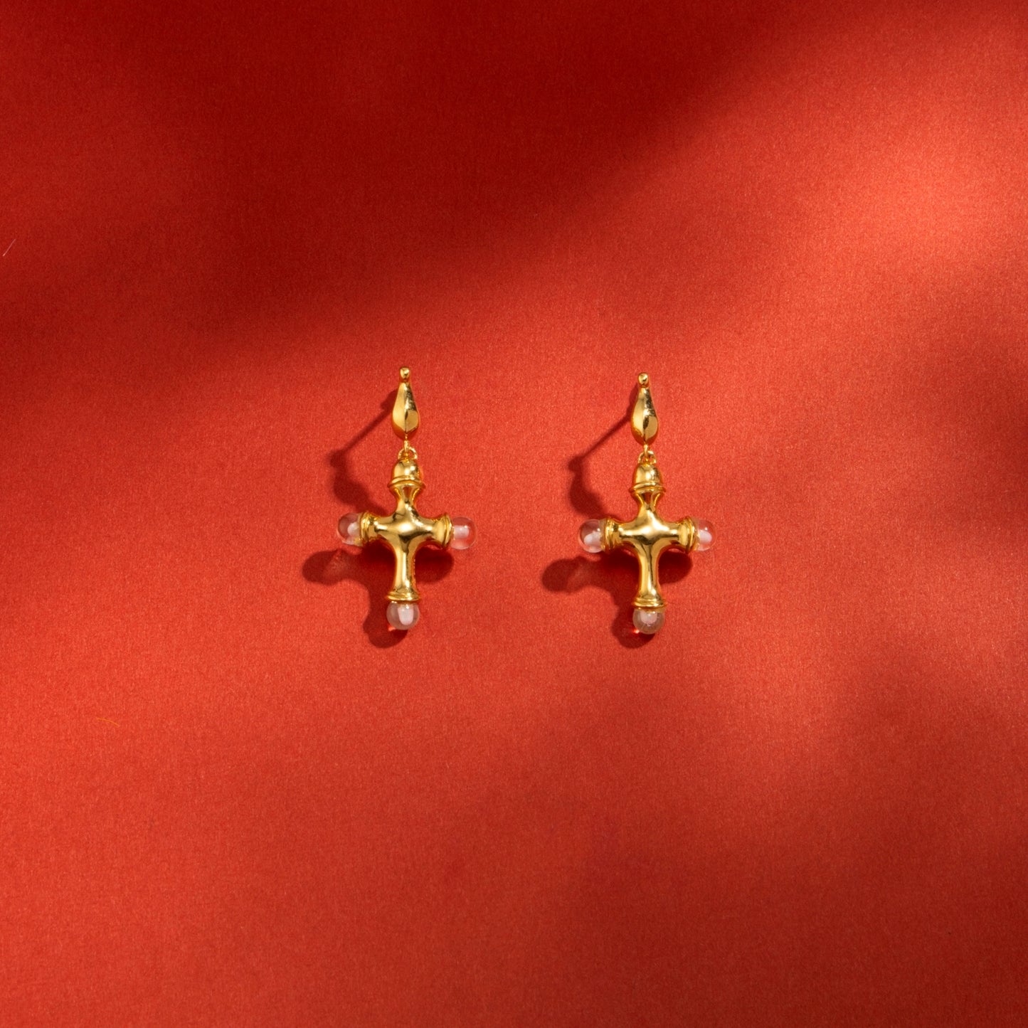 Cross クォーツ ピアス
