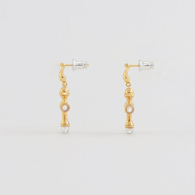クォーツ ピアス