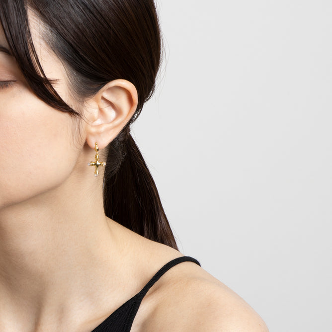 Cross クォーツ ピアス