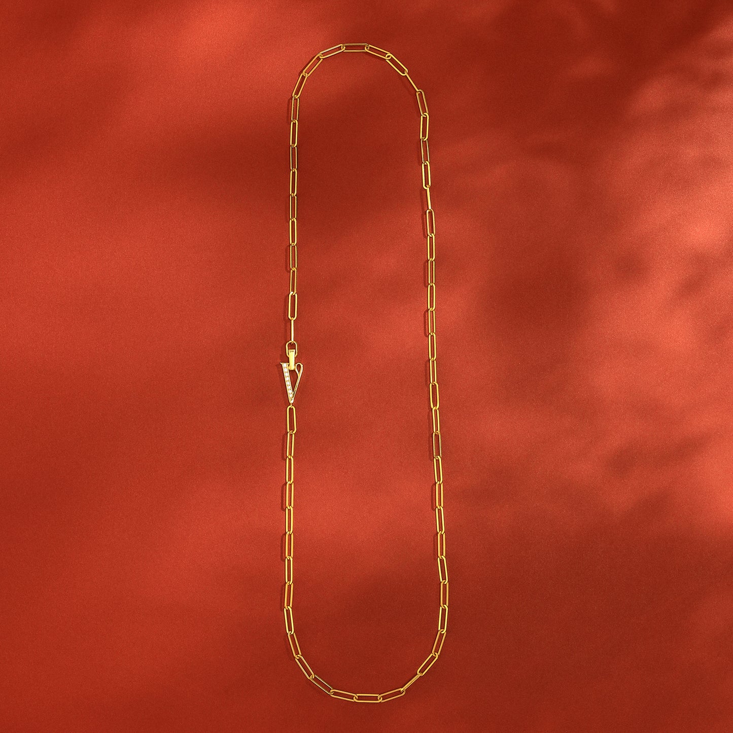 PRISM ロゴクラスプ ネックレス