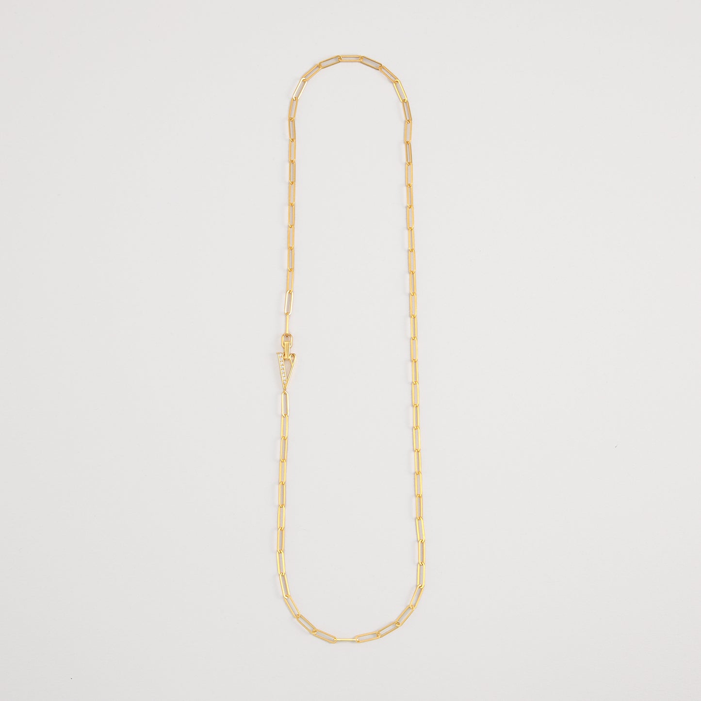 PRISM ロゴクラスプ ネックレス