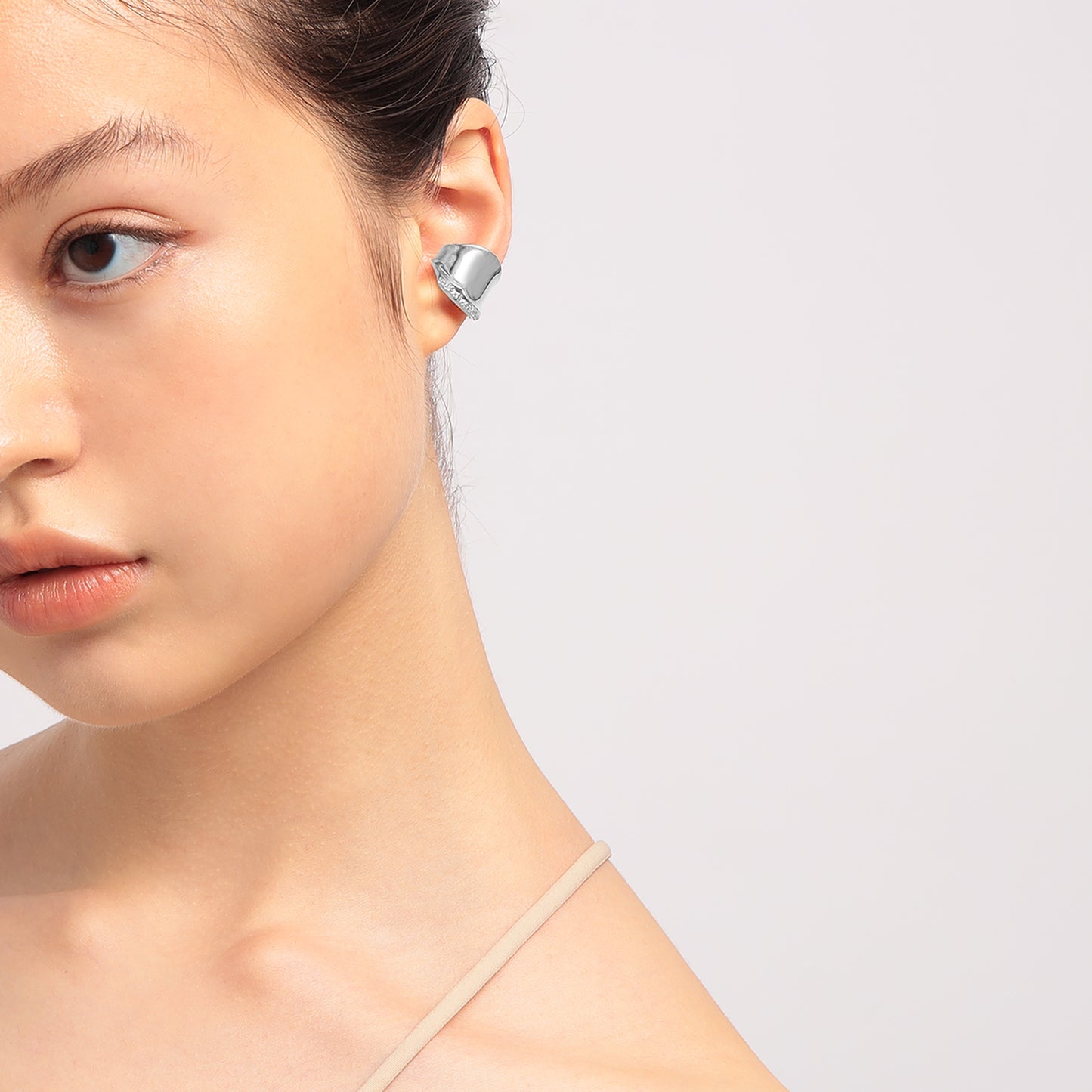 KALENDAE【OCTOBER】ローズモチーフ イヤーカフ