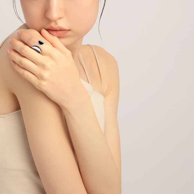 SATELLITE【New Moon】ブラックカルセドニーリング