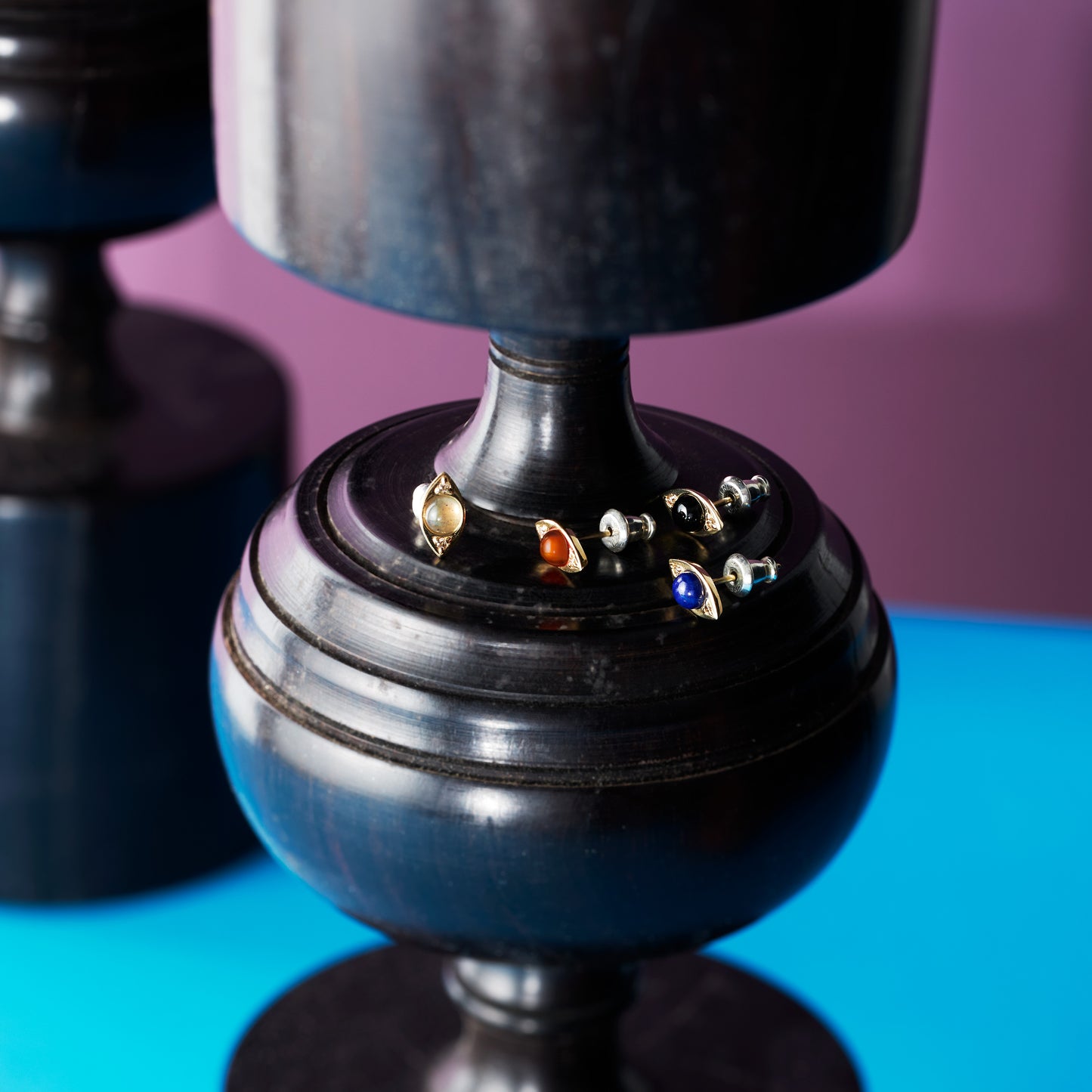 Eye ブラックカルセドニー シングルピアス