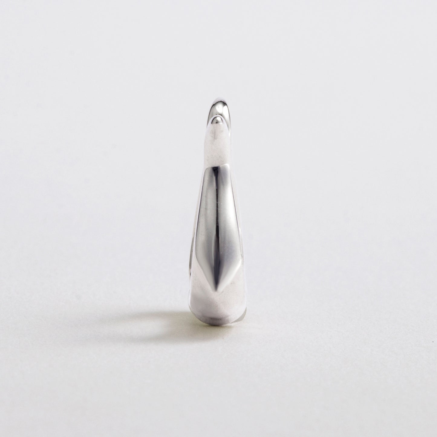 Horn ミニフープピアス