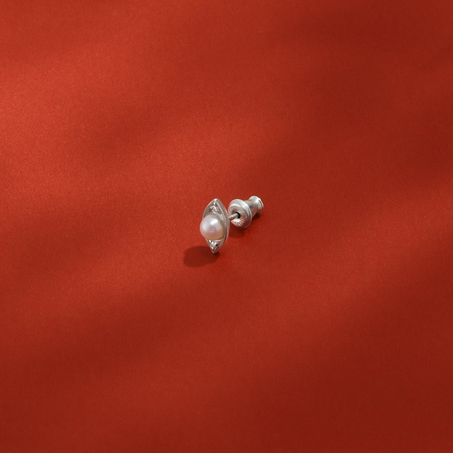Eye アコヤパール シングルピアス