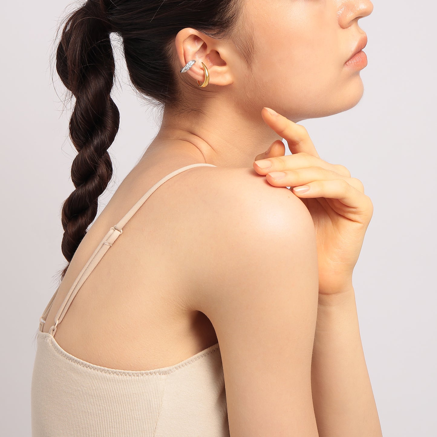 KALENDAE【DECEMBER】ホーンモチーフ イヤーカフ