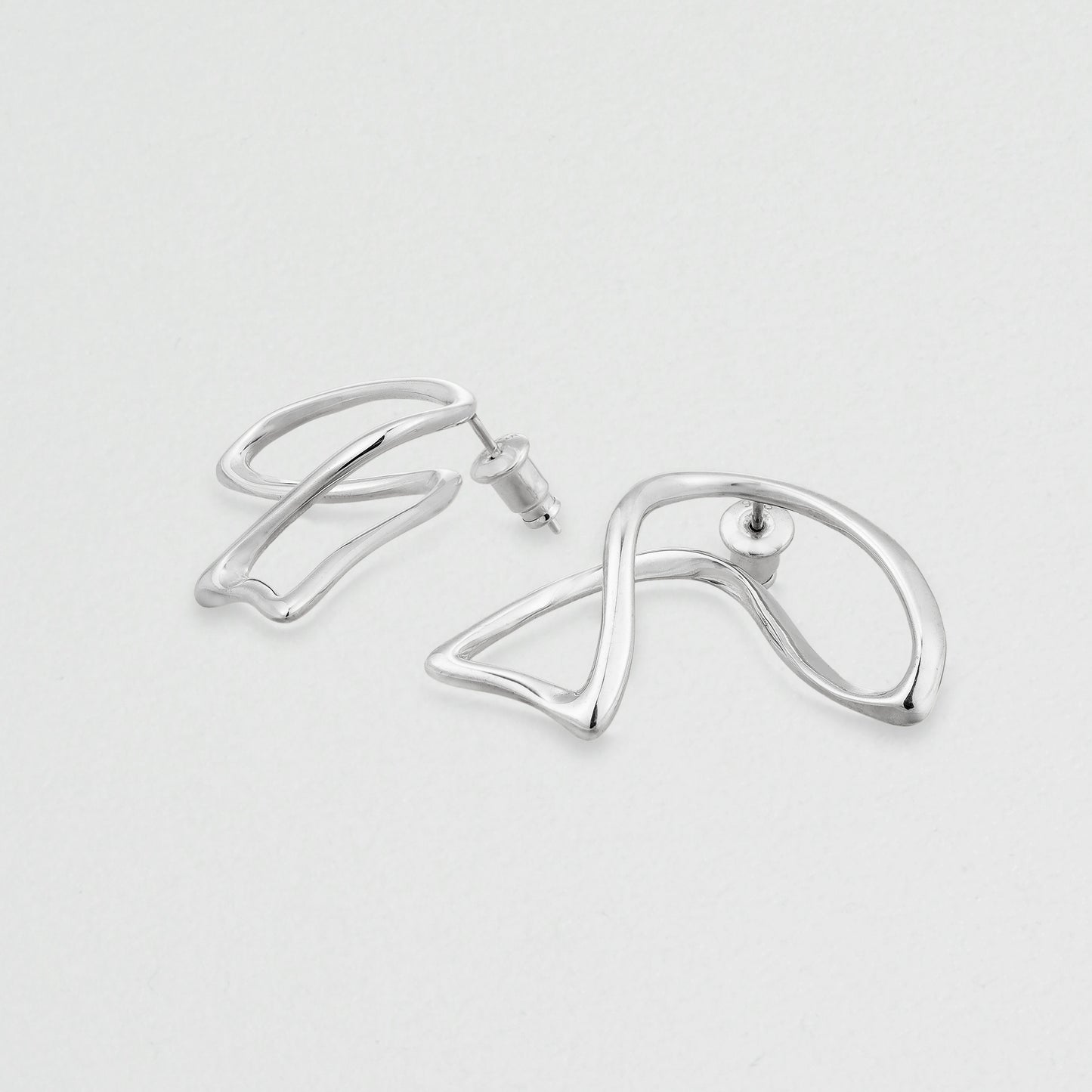 KALENDAE FEBRUARY ピアス