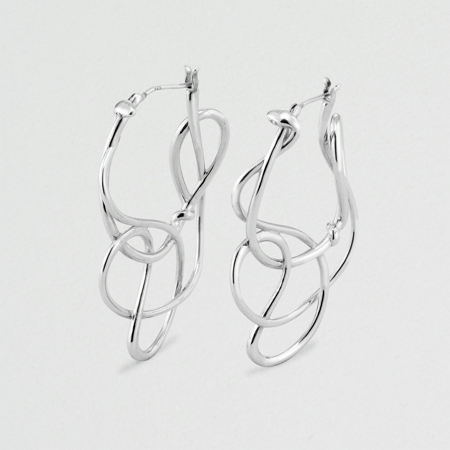 ピアス