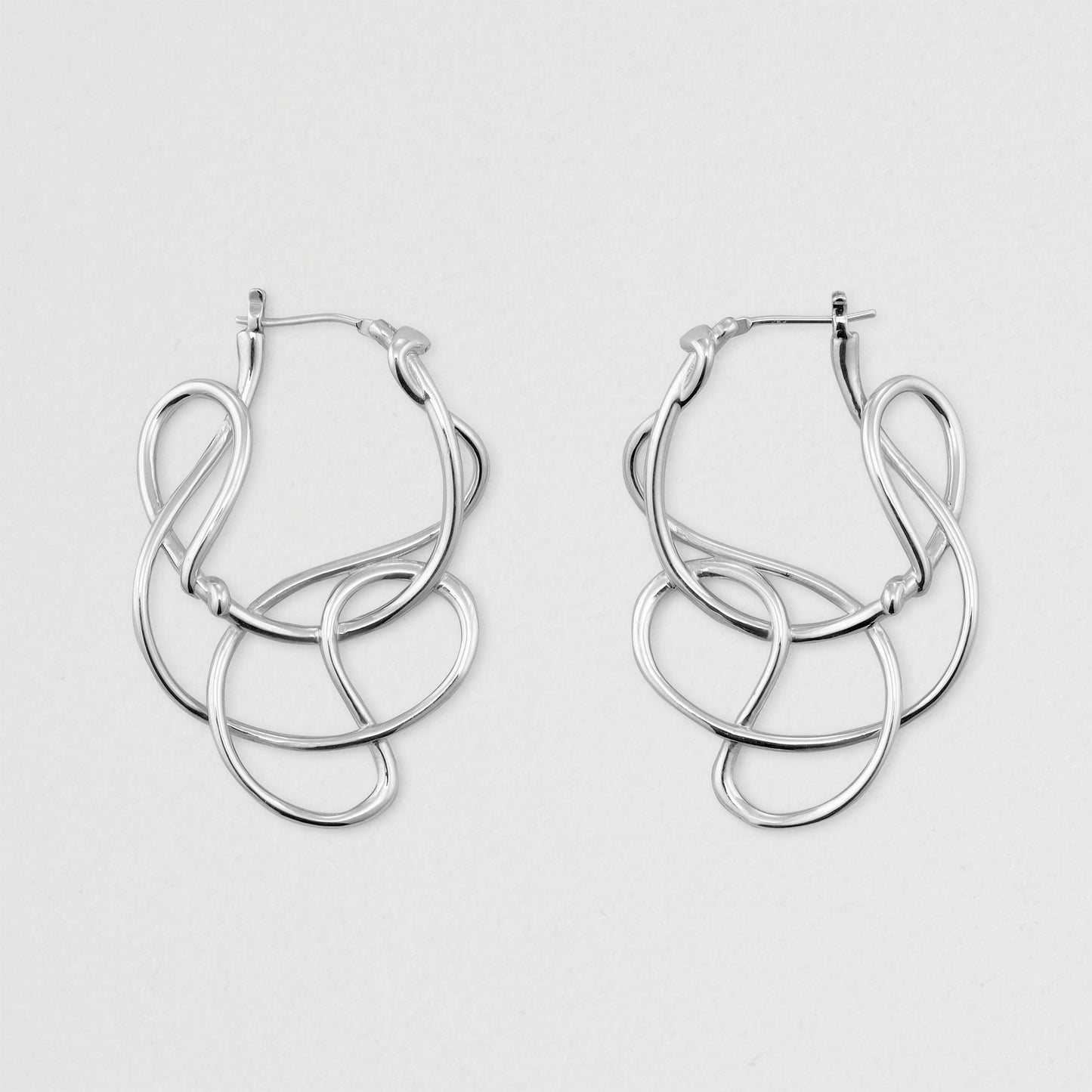 ピアス