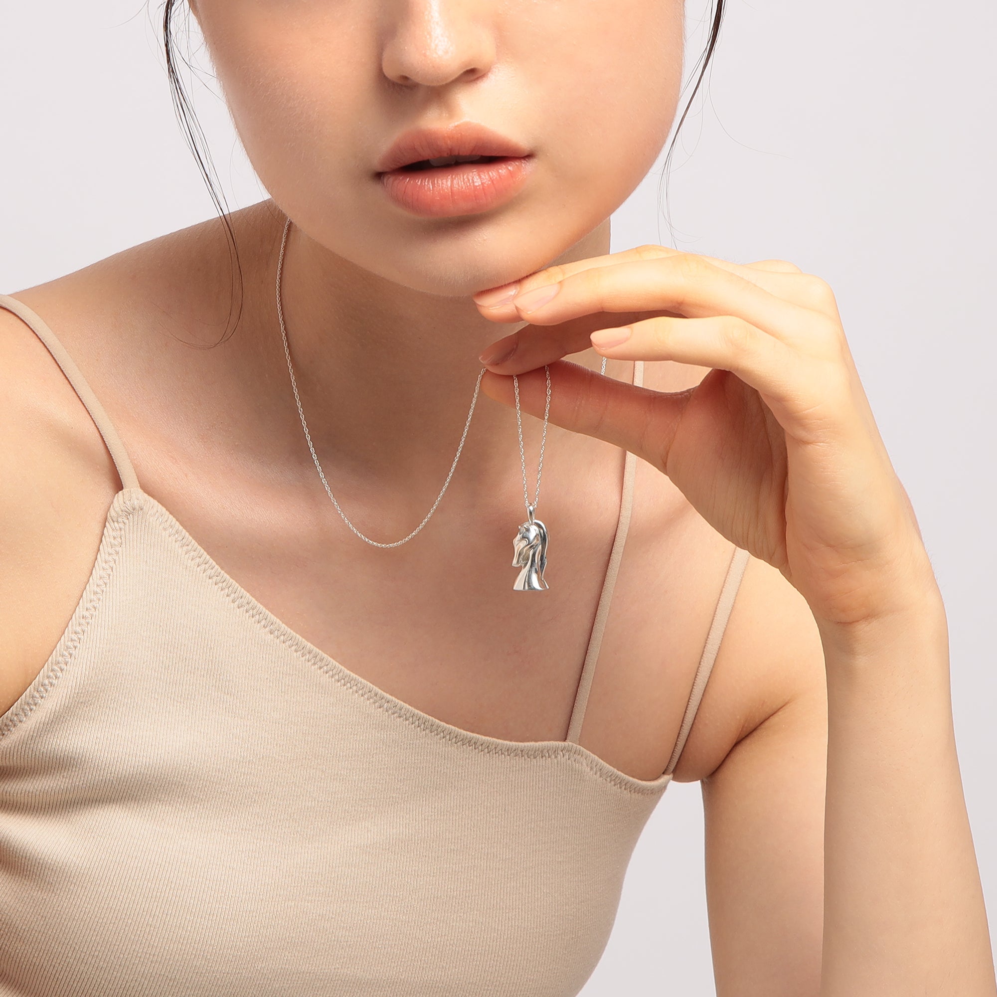 Holy Horse ネックレス – VERMILLION