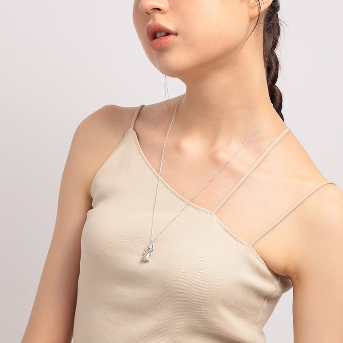 Holy Horse ネックレス