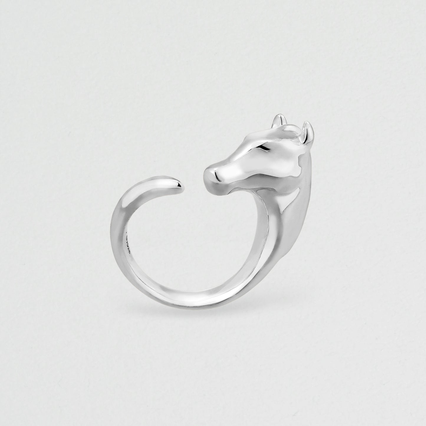 Holy Horse リング