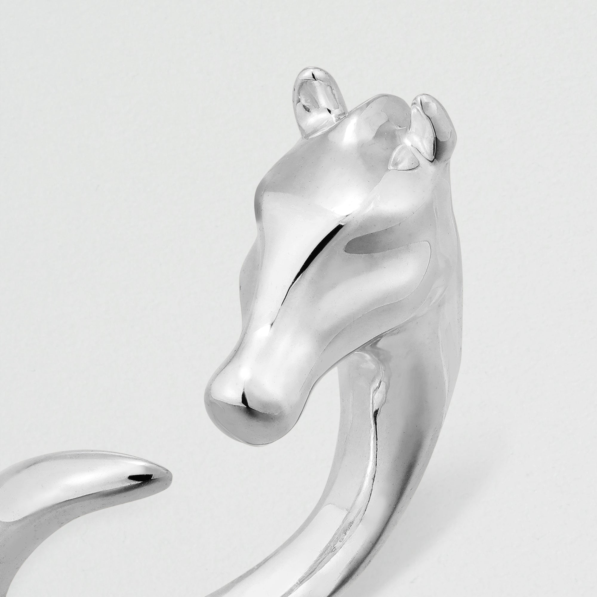 Holy Horse リング – VERMILLION