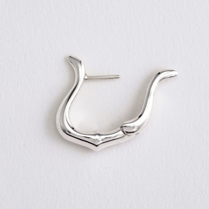 Horn ミニフープピアス